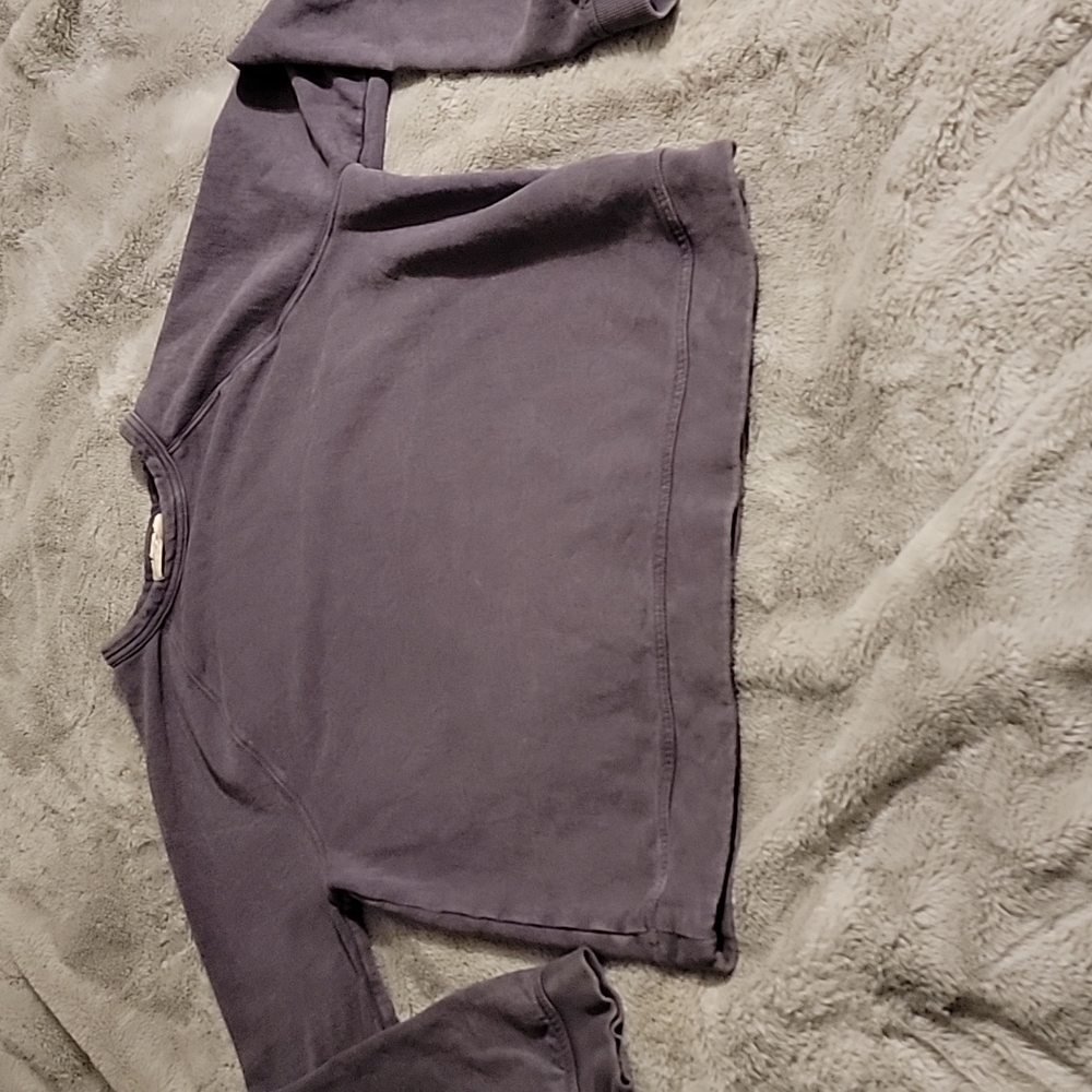 Gray sweatshirt